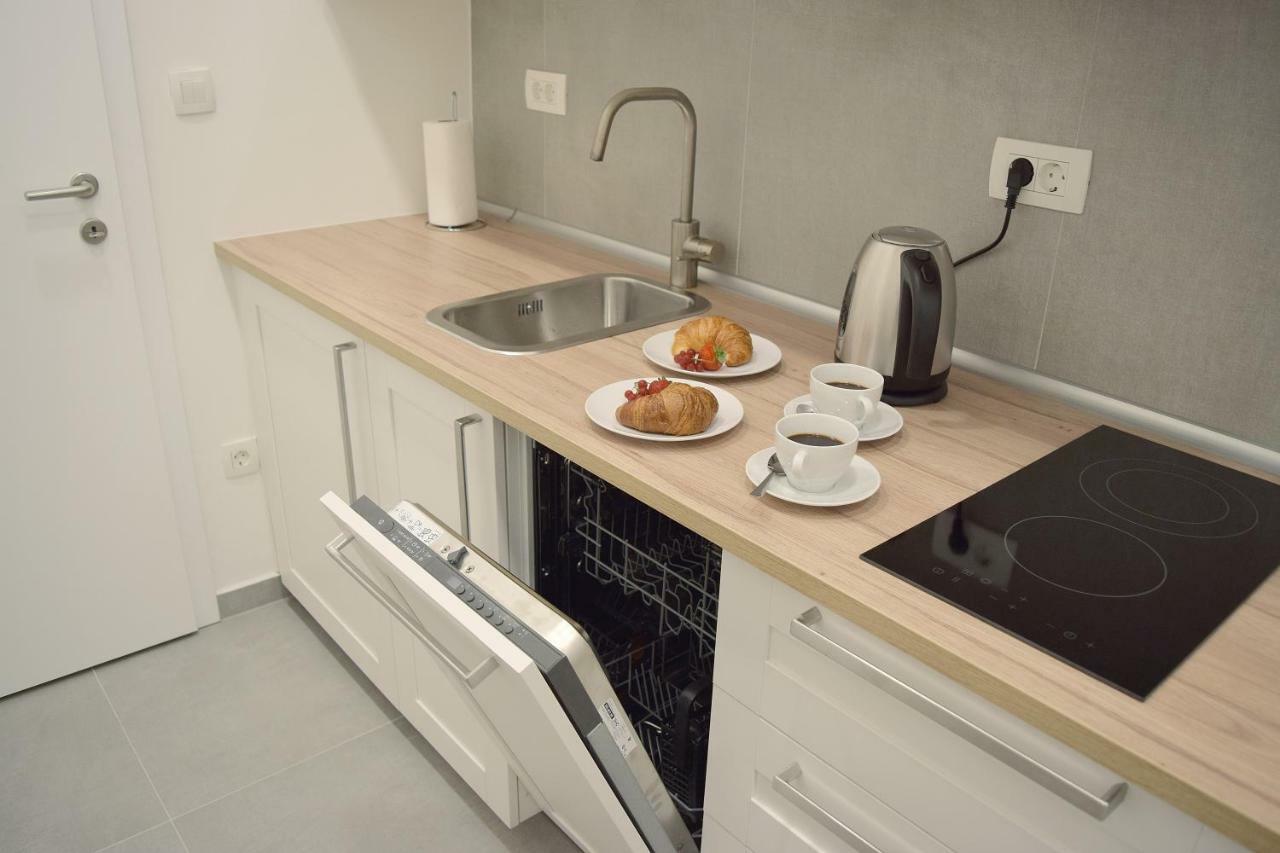 Anastasia Suites Downtown Загреб Екстериор снимка
